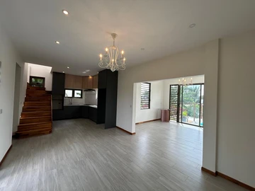 4 Bedroom Villa