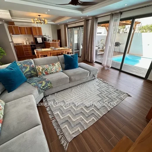 Dream Villa In Pereybere – Style, Space And Tranquility