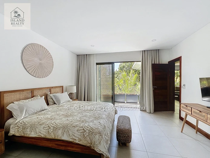 Apartment available to foreigners – 4 rooms – Pointe aux Canonniers.