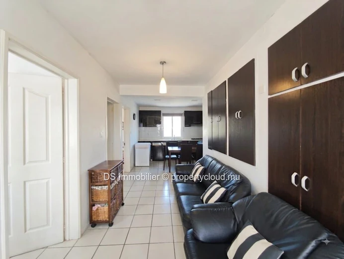 À Vendre -Appartement 2 Chambres Au Cœur De Grand Baie – Nord