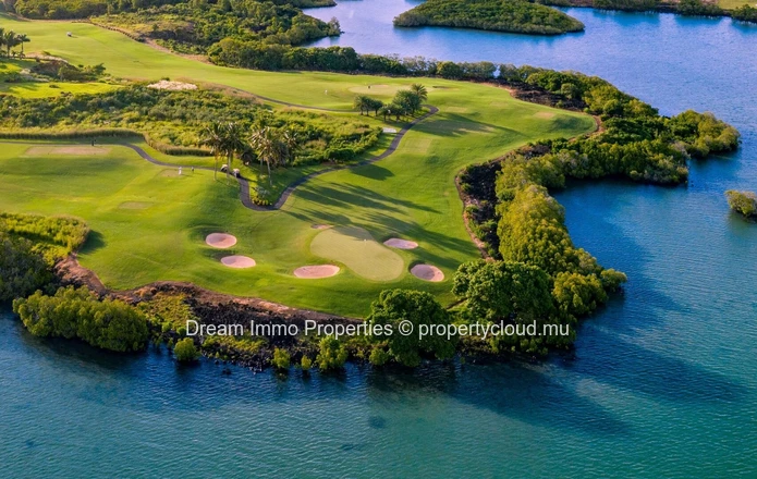Élégante villa plain-pied avec vue golf et piscine privée – Anahita – Ile Maurice