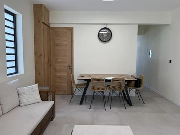 2 Bedroom Townhouse, Duplex