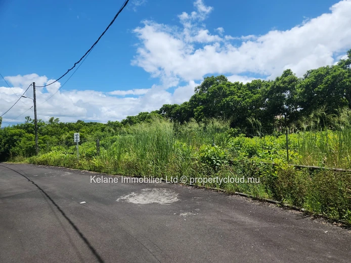 Residential Plot for Sale – Morcellement Plaine de L'Hermitage