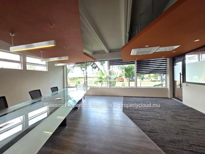 64.5 M² Office | Reception | Parking | Meeting Room | Security | Solitude