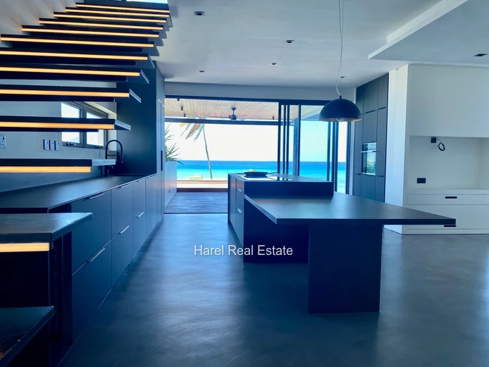 **Luxury Beachfront Penthouse for Sale **  