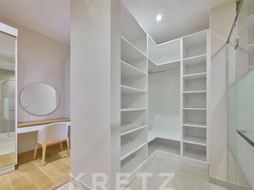 4 Bedroom Apartment