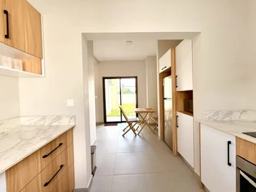 3 Bedroom Townhouse, Duplex