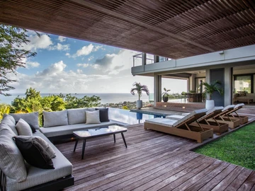 5 Bedroom Villa
