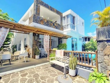 6 Bedroom House
