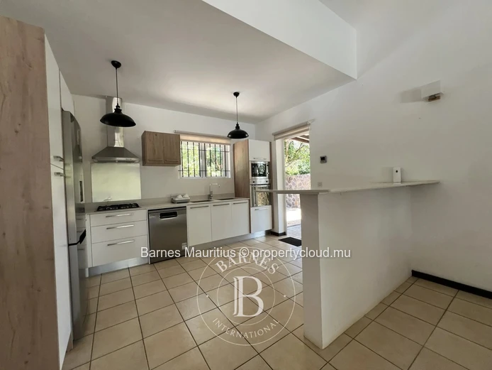 ROCHES NOIRES – Bright Villa in a Secure Estate, Close to Azuri