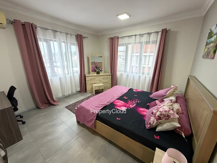 À Louer | Appartement 2 Chambres | À 5 Minutes À Pied De La Plage | Trou Aux Biches