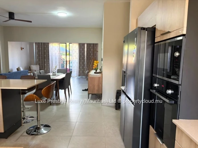 Premium 3-Bedroom Apartment for Rent in Pereybère | Ground Floor, Large Terrace & Shared Pool