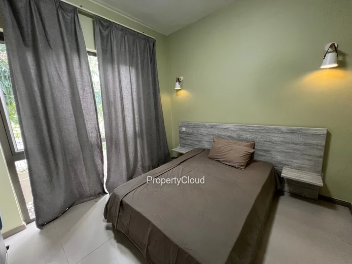 À Louer - Appartement De 2 Chambres Avec Piscine - Ebène 