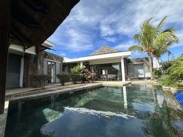 4 Bedroom Villa