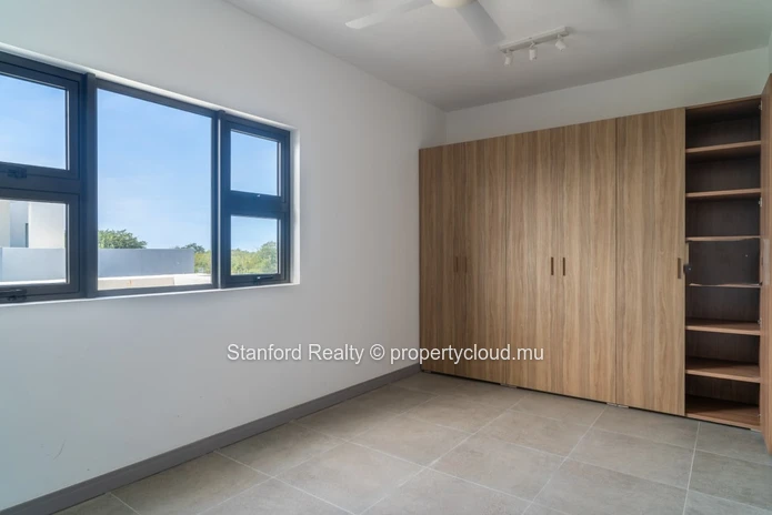Luxury 3-Bedroom Penthouse with Private Plunge Pool & Sea View - St Antoine