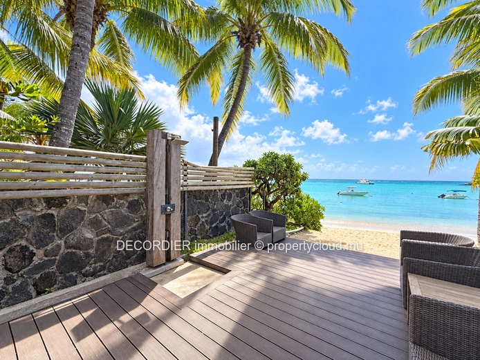 A unique and rare property to let — a townhouse with a private swimming pool and beach access.