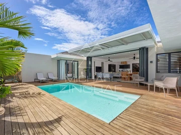 4 Bedroom Villa