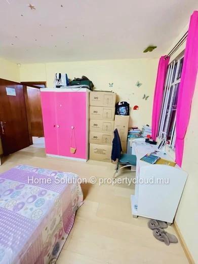 Stunning, bright 3-bedroom apartment in Sodnac – Absolute tranquility! 