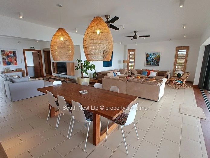 Superbe penthouse avec vue mer : 3 chambres / 3 salles de bains avec jacuzzi