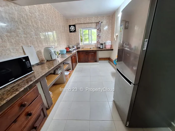 Maison / Villa - 3 chambres - Midlands - Ref. MA97621VE