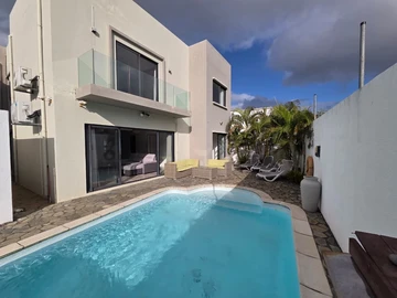 4 Bedroom Villa