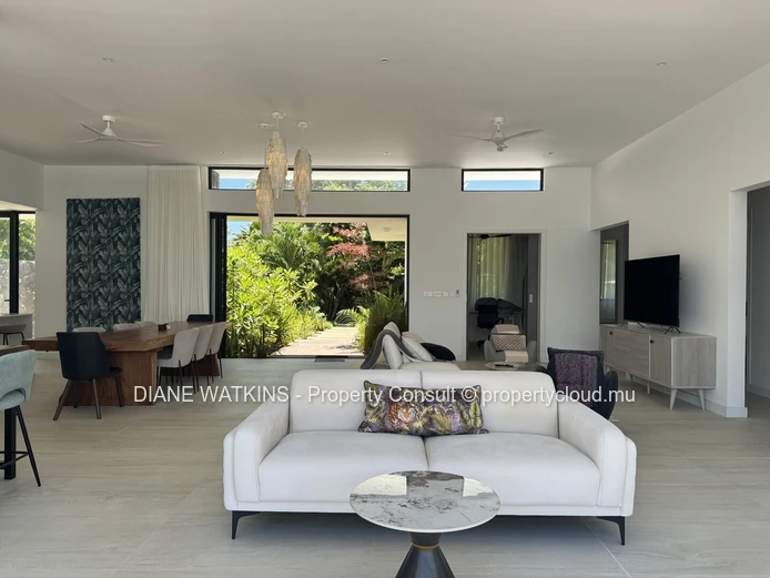 À Vendre – Villa 4 Chambres à Azuri, Île Maurice