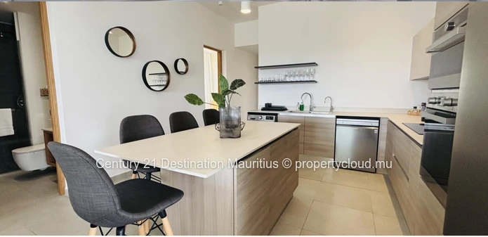 “Vie exceptionnelle en penthouse à Pereybere”