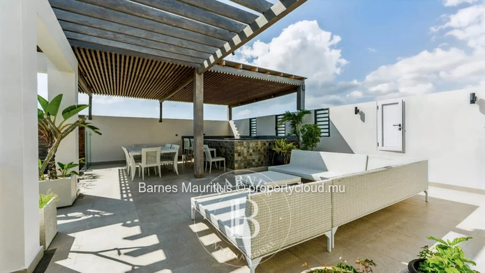 GRAND BAIE - Ultra-Luxury Penthouse - 3 Bedrooms
