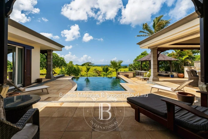 BEL OMBRE - Off-plan - Villa on a golf course - 3 bedrooms