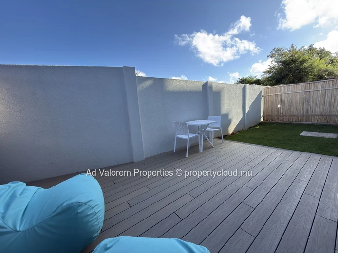 Charming 50 m² Apartment with Private Terrace and Garden
