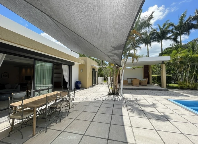 Spectacular 400 M² Villa Set In 6,000 M² Of Landscaped Gardens – Daruty Forest
