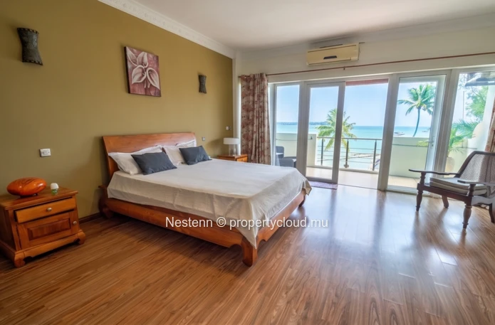 Sea View Apartment on Three Levels