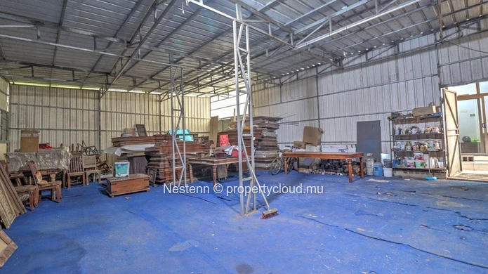 Unique Commercial Property – 558 m² Build Surface Area