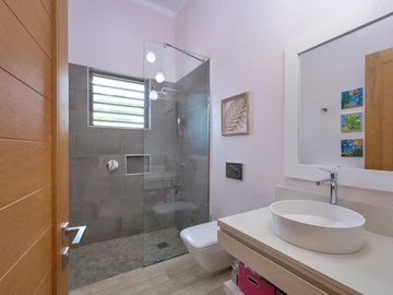 3 Bedroom Villa