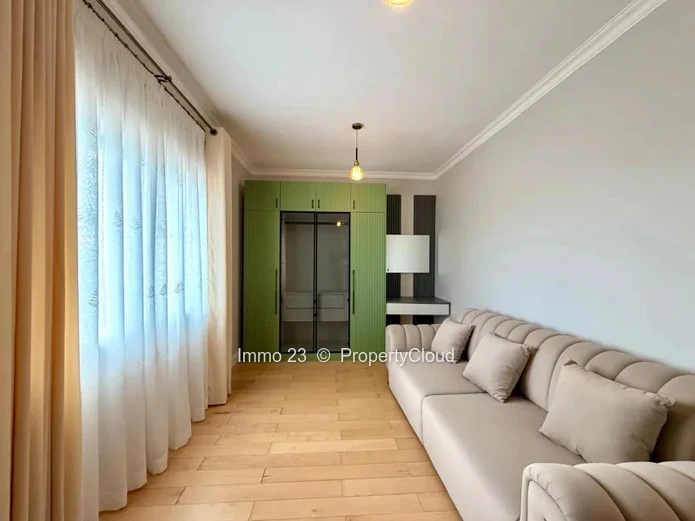 House / Villa - 5 bedrooms - Highlands - Ref. MA87143VE