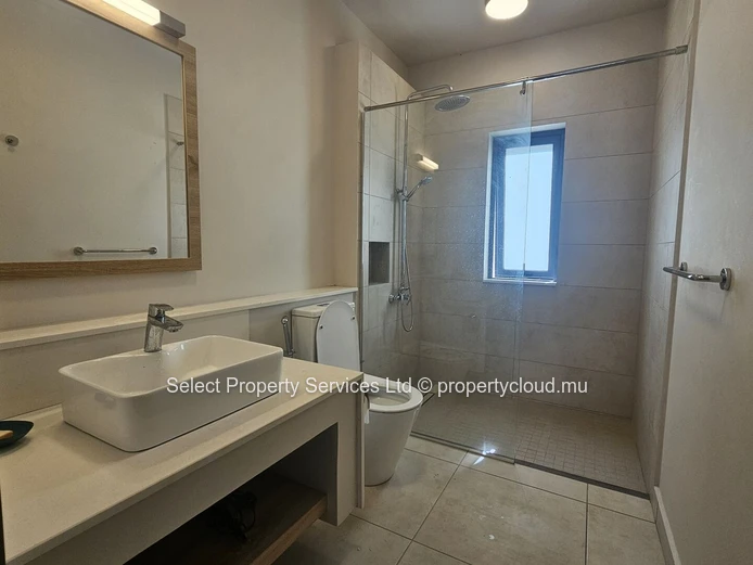 Nouveau  duplex à louer, Les Jardins D'Anna Phase 2, Flic en Flac