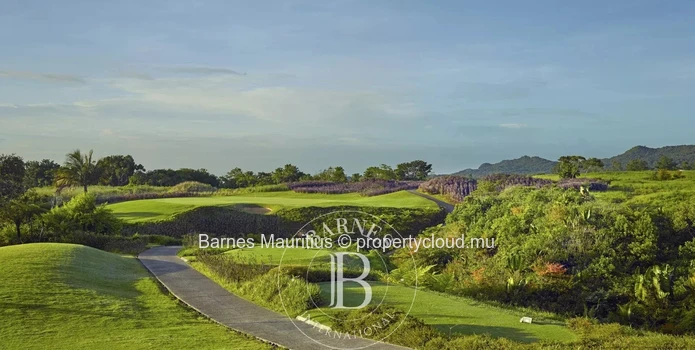 BOIS CHÉRI - Terrains résidentiels sur un golf