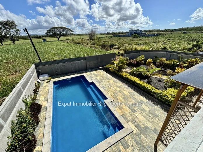 3-Bedroom Flat Overlooking The Garden And Swimming Pool – Near Azuri