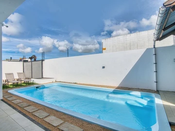5 Bedroom Villa