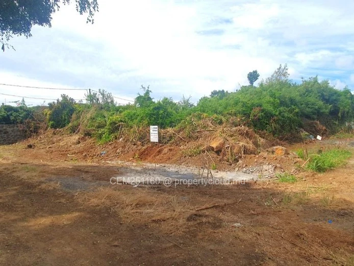 Terrain  résidentiel  exceptionnel à vendre à La Salette Grand Baie