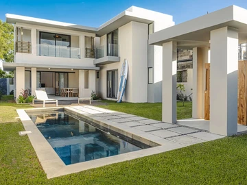 4 Bedroom Villa