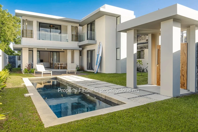 Villa 4 Chambres — À Vendre — Tamarin 