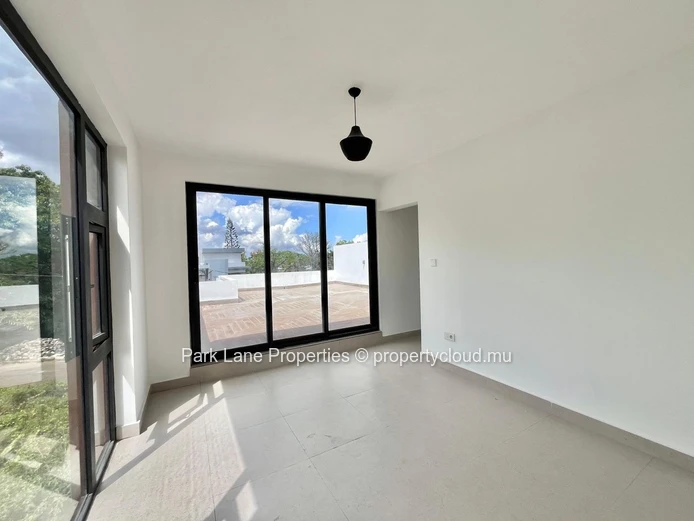 Modern 4-Bedroom Duplex for Sale in Floréal