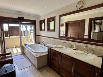 Elegant 3-Bedroom Villa in Exclusive Villas Valriche