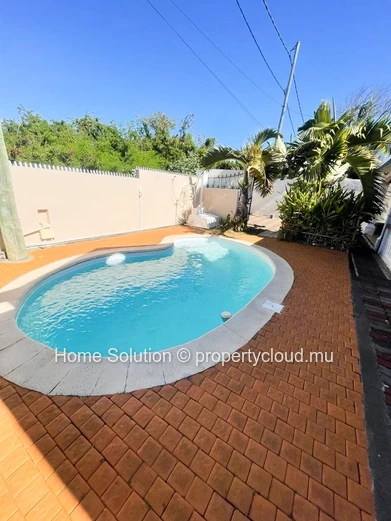 Charming single-storey house