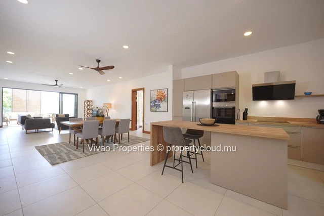 Superbe appartement de 3 chambres à Pointe aux Canonniers avec piscine commune et prestations haut de gamme – 650 000 €
