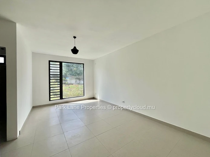 Modern 4-Bedroom Duplex for Sale in Floréal
