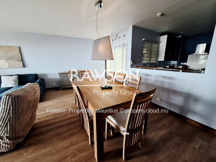 Vie en Bord de Mer : Appartement Moderne de 3 Chambres avec Piscine