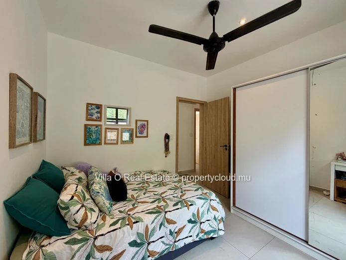 Ideal for a single or a couple, this home with immense charm stands out for its exquisite interior design, its lovely...