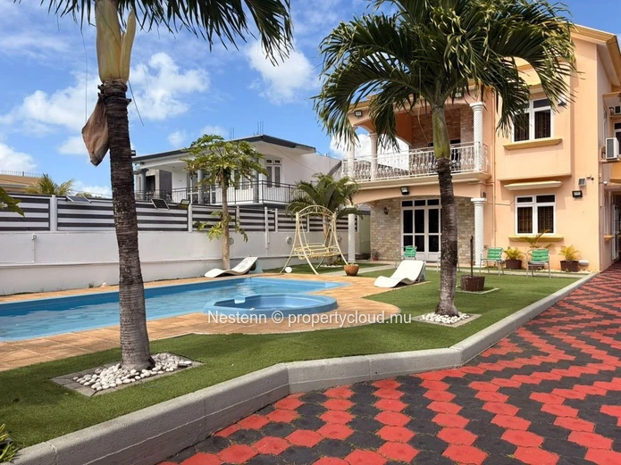 Grande maison de 6 chambres – Un cadre idéal pour toute la famille